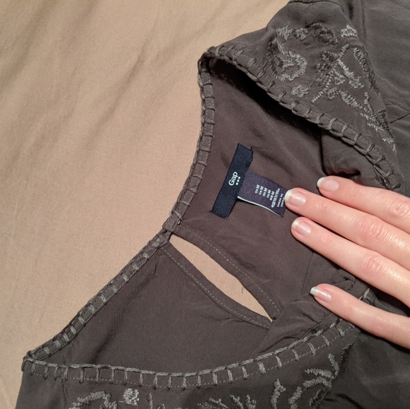 Gap Blouse - Picture 2 of 4